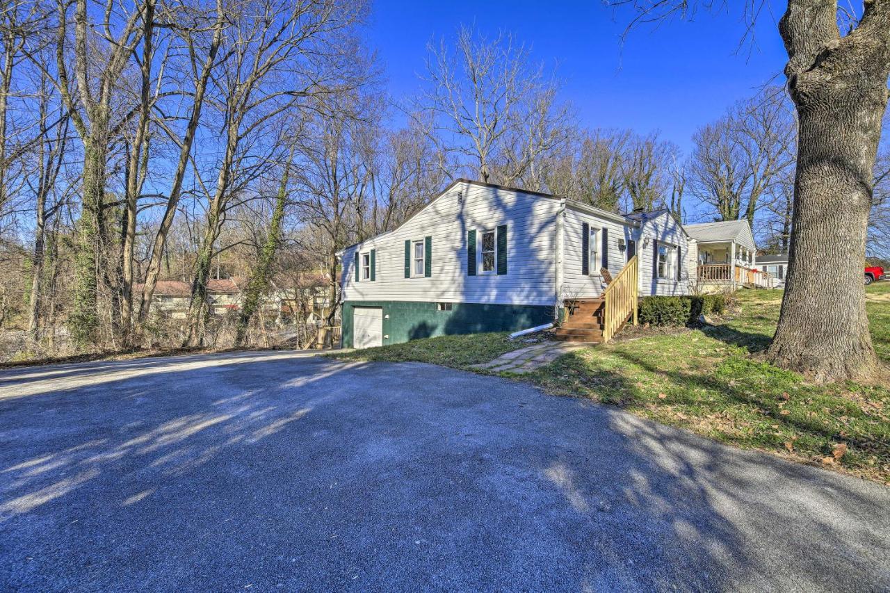 Cozy Bristol Home With Yard About 1 Mile To Downtown! Zewnętrze zdjęcie